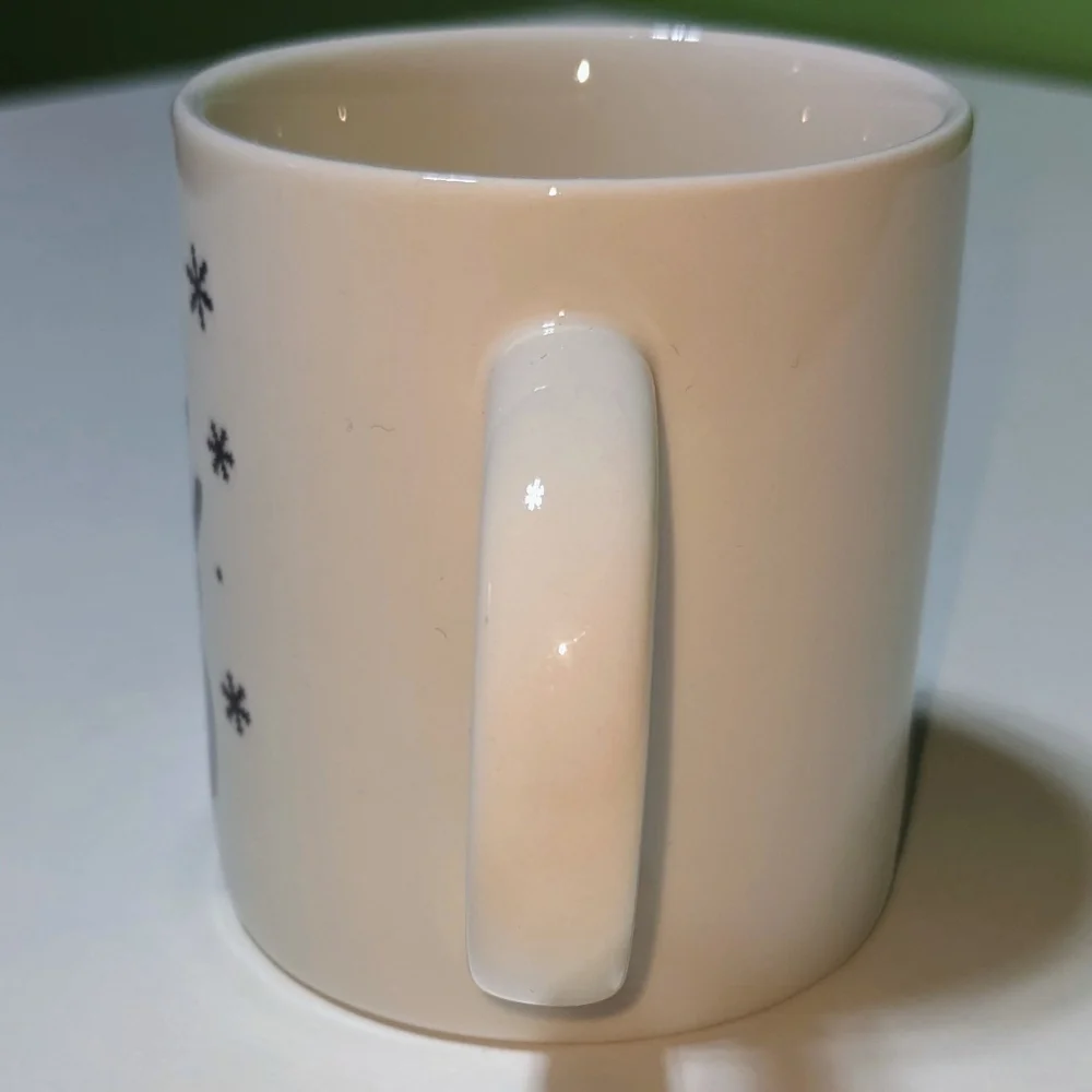 Crate & Barrel Kids Winter Holiday Mug